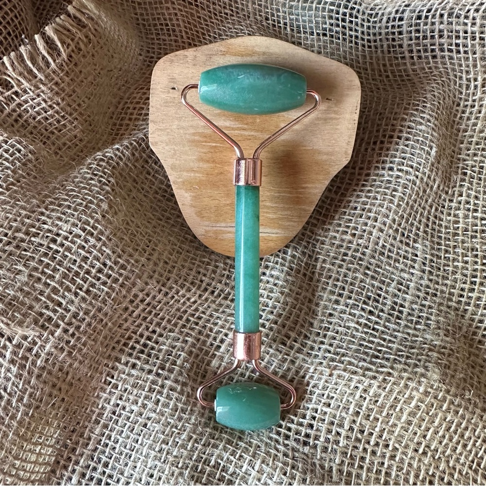 Aventurine Crystal Stone Face Roller Skincare Fine Lines Wrinkles Lymphatic